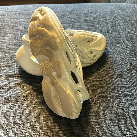 Yeezy Foam runners color sand - Picture 3 of 4